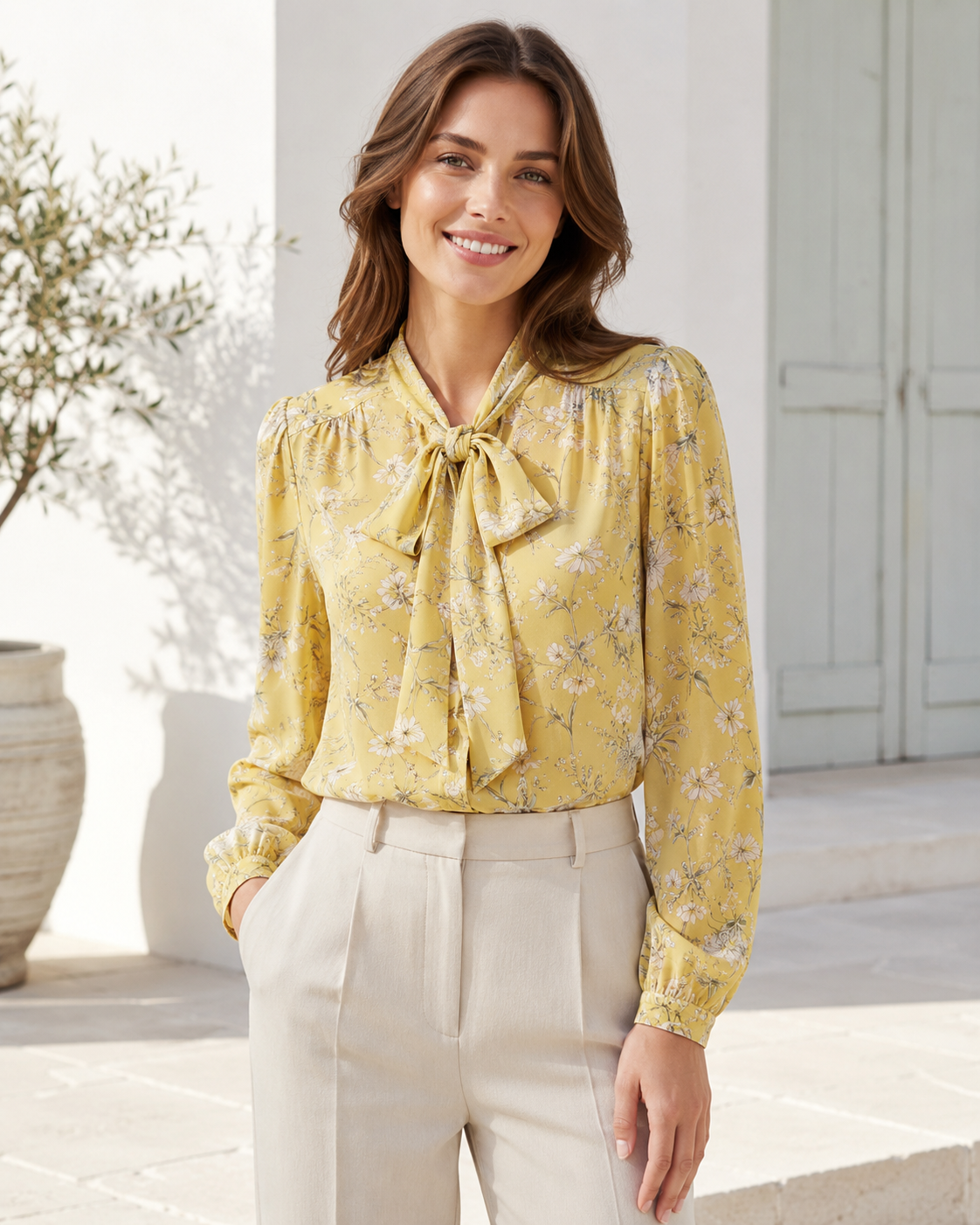 Gelbe Chiffonbluse